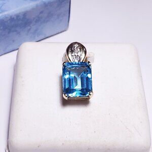 Estate 3.5ctw Emerald Cut Swiss Blue Topaz/Dia Scroll fancyTop 14Kt YG Pend22773
